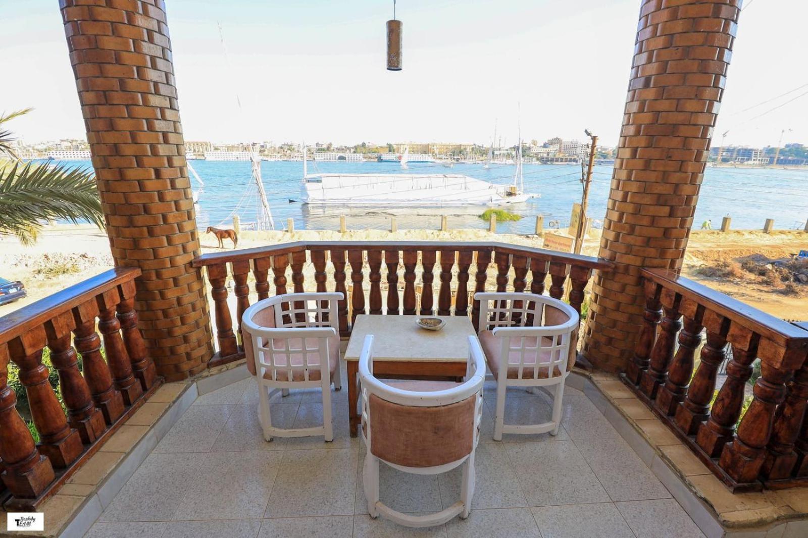 Nile Castle Apartment Luxor Exterior photo